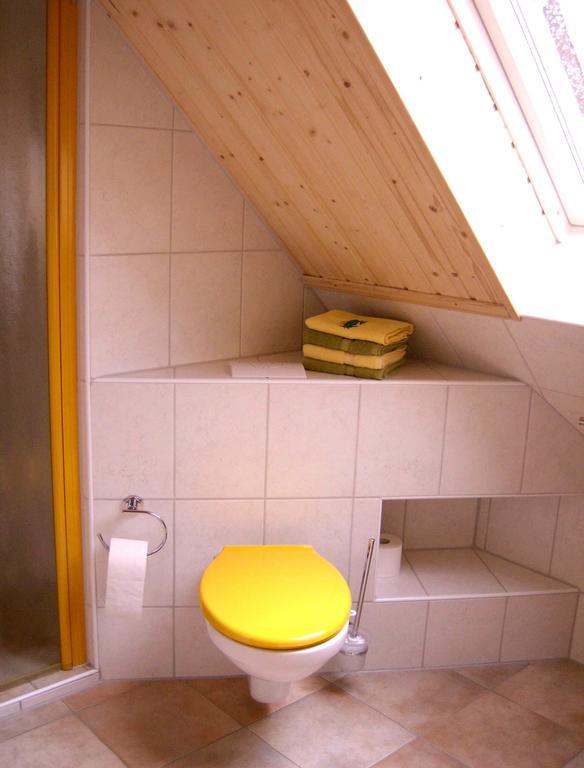 Gaestezimmer Am Maerchenbrunnen Dresden Ruang foto
